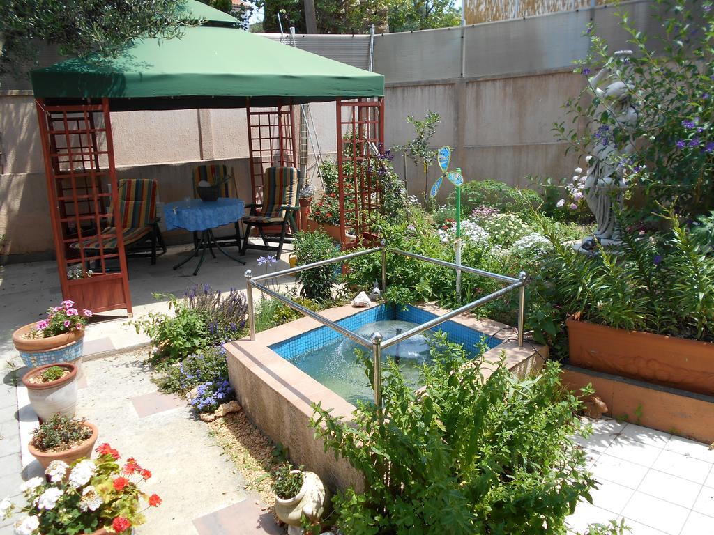 Barbat na Rabu Apartment Olive House Rab מראה חיצוני תמונה